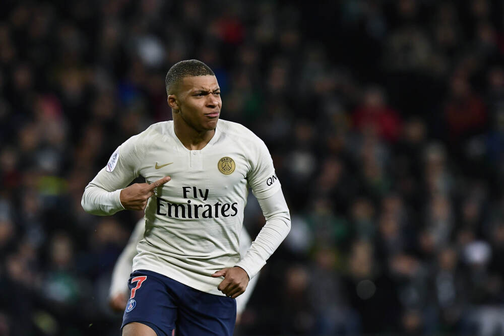 祈年文潭：跨越千年的“东方微笑”，藏着怎样的文明密码